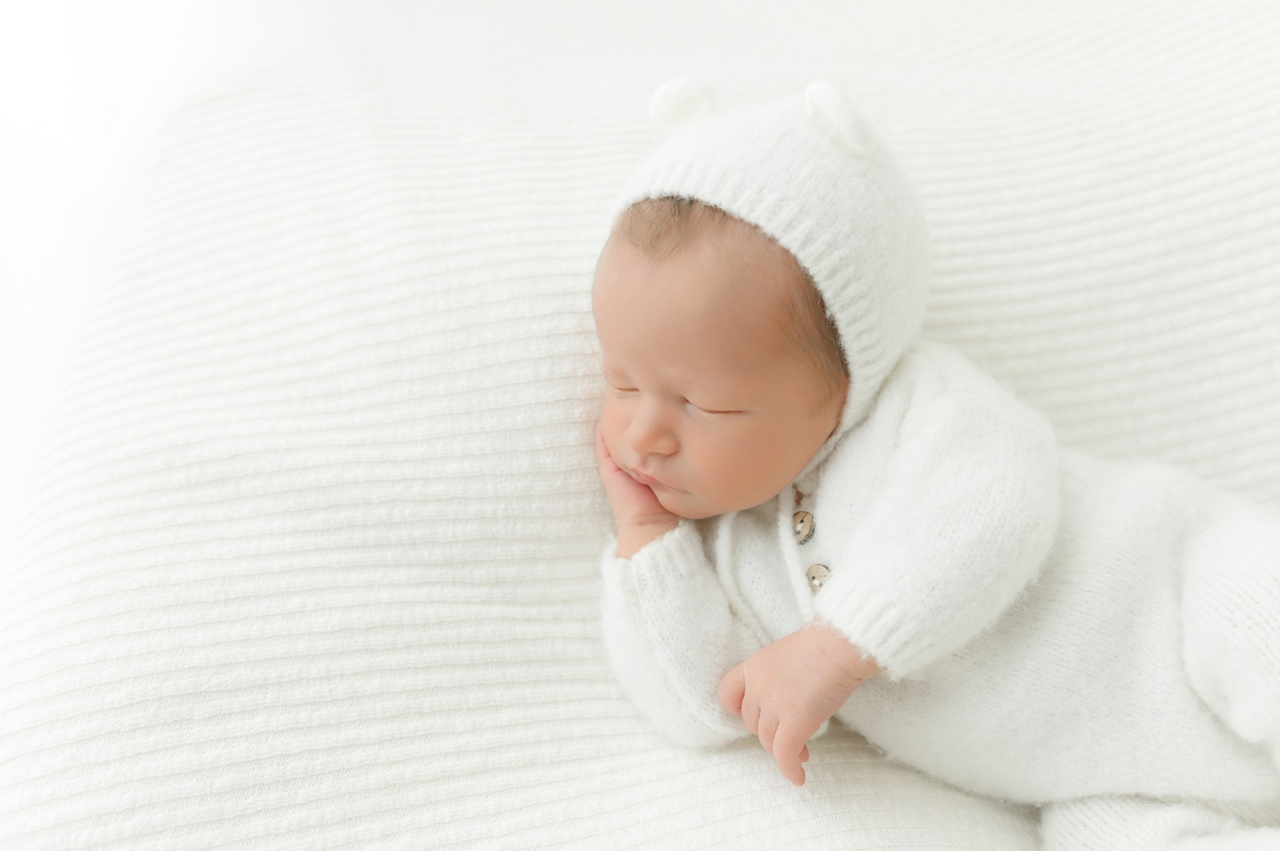 newborn photography with siblings